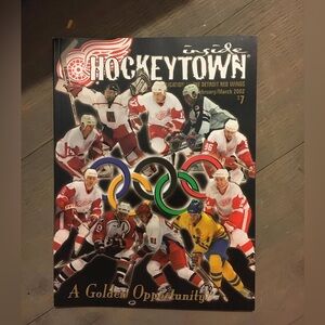 2002 Inside H O C K E Y T O W N magazine